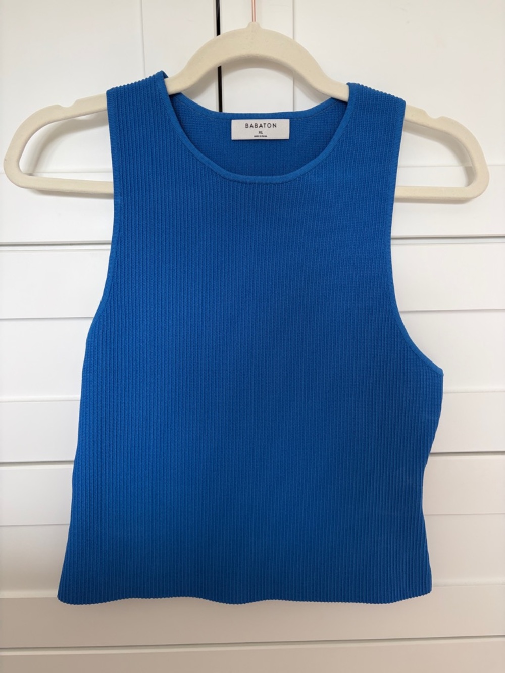 Babaton Cobalt Ribbed Crop Tank